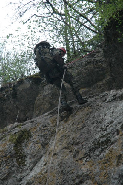 abseilen-in-die-schlucht