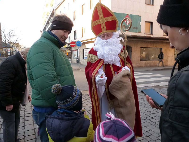 besuch-des-christkindlmarktes-in-rosenheim