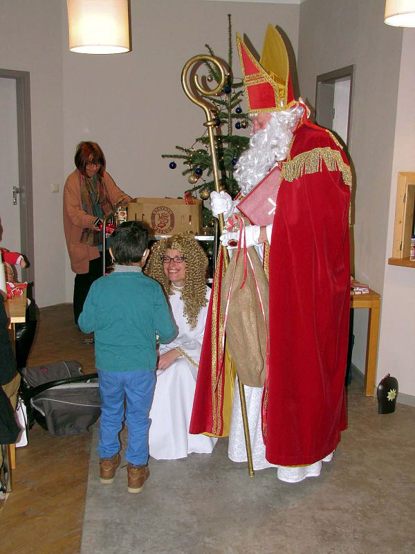 weihnachtsfeier-in-der-diakonie